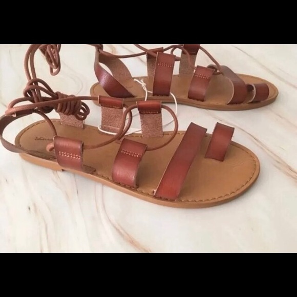 gladiator sandals size 10
